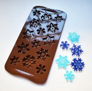 Snowflake mold